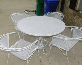 Vintage Iron Patio Set