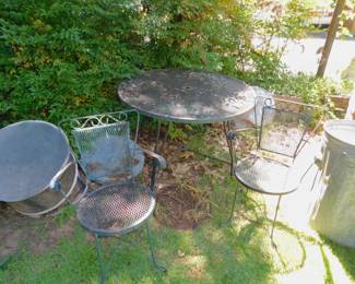 Iron Patio Table With 2 Chairs
