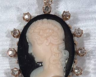 18K Cameo with Diamonds