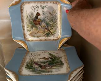 Another view of these beautiful foul plates