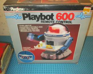 Playbot 600 remote control robot in box by Playtime