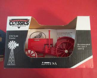 Country classics toy tractor new in box