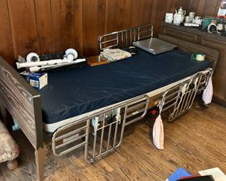 Hospital bed, electric adjustable 