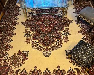 Elegant area rug
