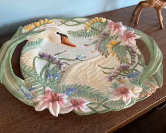 Fitz and Floyd Swan plate