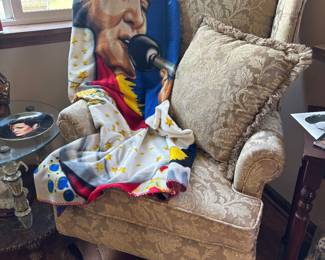 Chair, matches couch