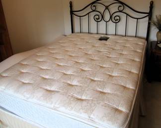 Sealy Queen pillow top mattress