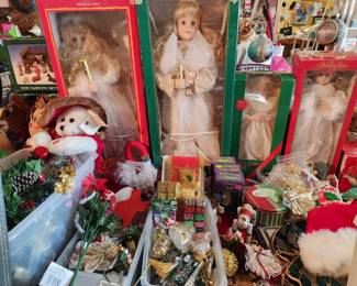 More Christmas Decor