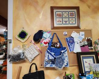 Few Purses - Earrings