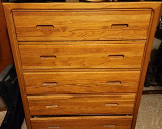 5 Drawer Dresser