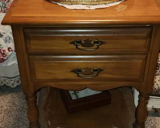 2 Drawer Nightstand