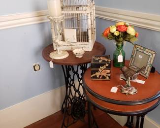 SIDE TABLES & DECOR