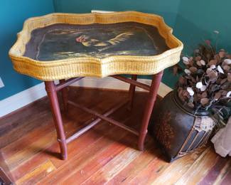 ROOSTER BAMBOO TRAY ON STAND