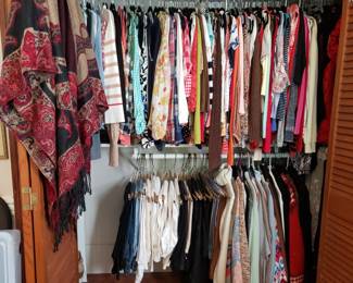 CLOTHES, SIZE SMALL, DESIGNERS