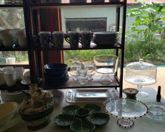BLUE & WHITE POTTERY & GLASSWARE