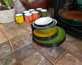 ENAMELWARE DISHES VINTAGE MADE IN JAPAN