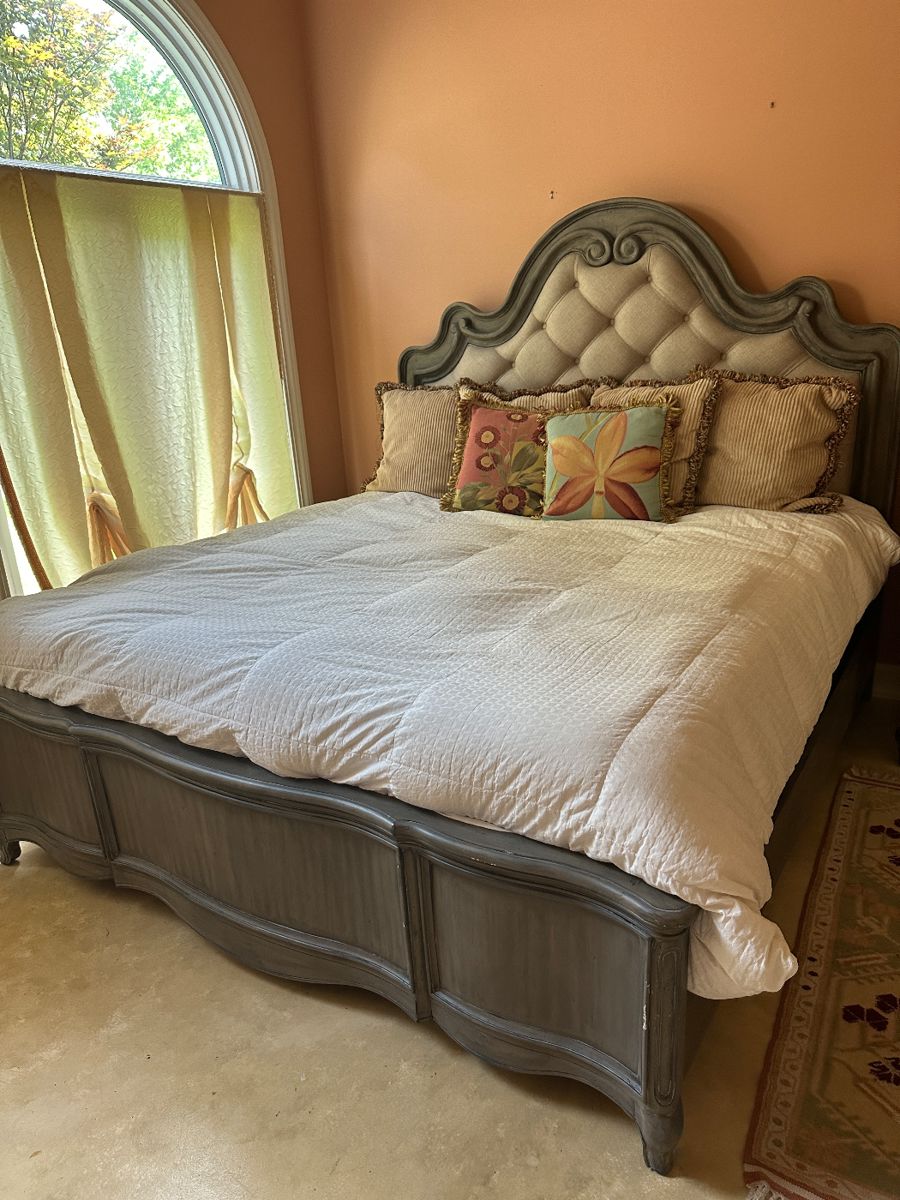 Sonny and Gayle Glenn Estate Sale in Columbus, MS starts on 6/21/2024