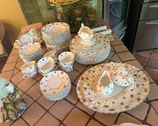 Royal Doulton Rose Bud China Set