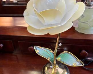 Vintage Lotus Flower Touch Lamp