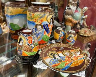 Hand Painted Japanese Nappie Dish and Vases