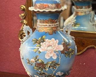 Japanese Satsuma Jar Cloisonne/Handpainted - Excelent Condition.
