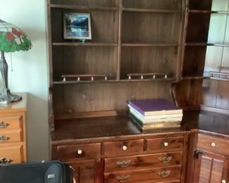 Ethan Allen larger end piece.  Top comes off, presale $150.  