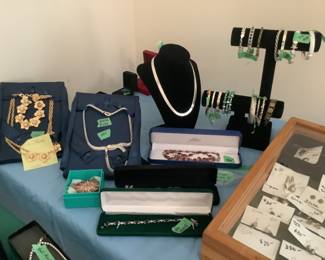 Silver necklaces, bracelets