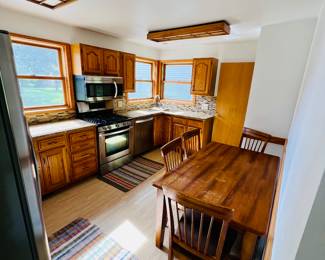 4885 Brook Drive $150,000.
3 Bed: 2 Bath 1958 Ranch w/ Detached 2 Car Garage.