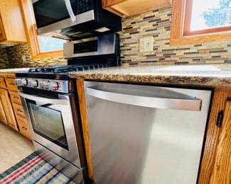 4885 Brook Drive $150,000.
3 Bed: 2 Bath 1958 Ranch w/ Detached 2 Car Garage.