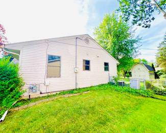 4885 Brook Drive $150,000.
3 Bed: 2 Bath 1958 Ranch w/ Detached 2 Car Garage.