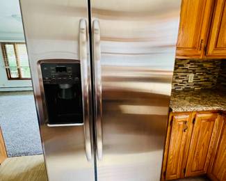 4885 Brook Drive $150,000.
3 Bed: 2 Bath 1958 Ranch w/ Detached 2 Car Garage.