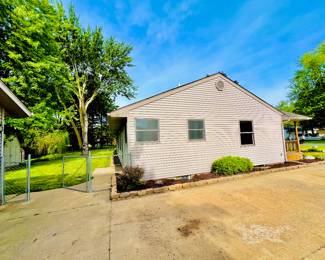 4885 Brook Drive $150,000.
3 Bed: 2 Bath 1958 Ranch w/ Detached 2 Car Garage.