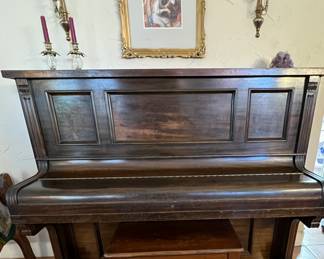 Milton Piano