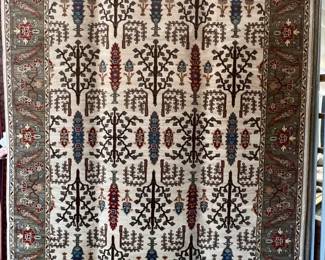 Karastan Original 700 Espalier 5'9" x 9'                                          Retail price $1,499 - SALE PRICE $449.70