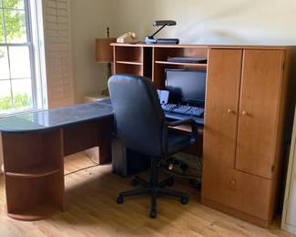 Large Corner Desk Unit Filing Cabinets More  HP Laptop, Ativa Monitor 