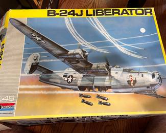 Monogram B-24J Liberator Model NIB