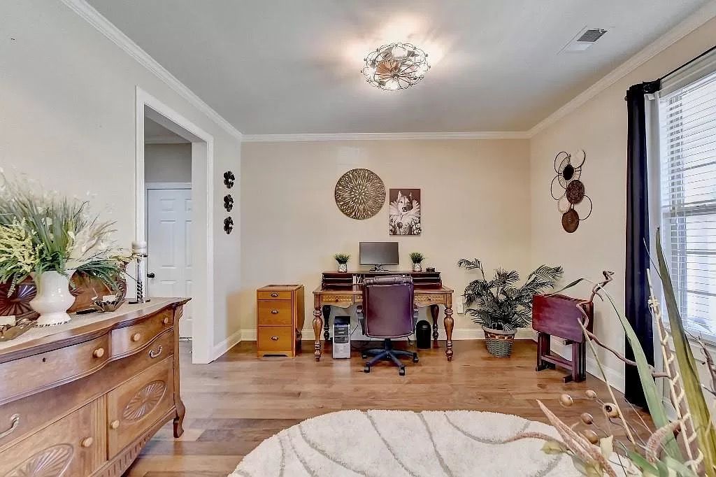 Maple Street Estate Sales Saturday Final... starts on 6/20/2024