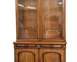 $480 USD     Vintage Mahogany China Cabinet Hutch Bookcase Cupboard EK221-169    Victorian mahogany bookcase on cupboard, the projecting cornice over two arch glazed doors, moulded rectangular top with rounded corners over double cupboard with arched mouldings, on skirted base

Dimensions: 57 x 22 x 95"H

Condition: Very Good Condition. 

Local pick up Merrifield, VA.  Please contact us for shipper suggestions.     https://goodbyhello.com/products/copy-of-room-and-board-sofa-couch-ek221-168?_pos=81&_sid=1b1be3ab6&_ss=r