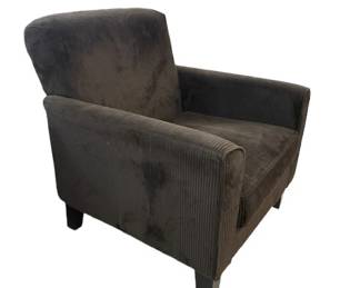 $80 USD     Brown Corduroy Accent Chair EK221-81    Indulge in luxury with our Brown Corduroy Accent Chair. The soft and rich brown corduroy fabric offers both comfort and style, making it the perfect addition to any living space. Sink into its plush cushions and elevate your decor with this exclusive piece.

Condition:  Very good condition

Dimensions:  31 x 32 x 33"H

Local pick up Merrifield, VA.  Contact us for shipper suggestions.      https://goodbyhello.com/products/copy-of-early-20th-century-georgian-revival-english-mahogany-giltwood-over-mantle-mirror-ek221-80?_pos=6&_sid=79946e5dc&_ss=r