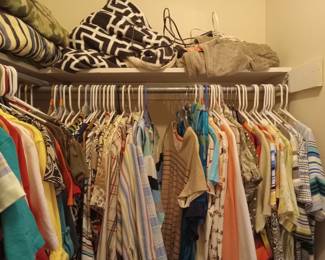 Ladies clothes, heating blankets, blankets