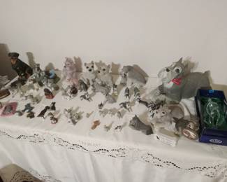 Schnauzer, Rottweiler collectibles