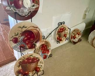 Apple plates with plate racks