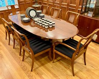 Henredon “Triomphe” dining table and 8 chairs