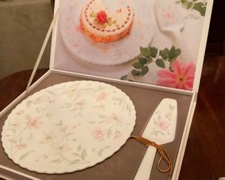 Mikasa Pastel Garden China Cake Plate and Cake Server