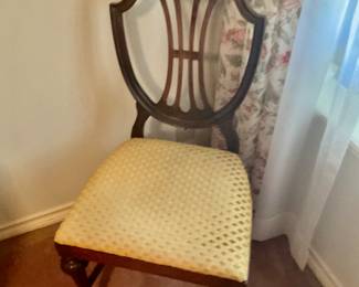 Vintage accent chair