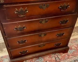 Drop leaf for drawer chest 