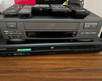 JVC VHS PLAYER - TOBSHIBA DVD PLAYER