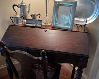 Drop Leaf desk