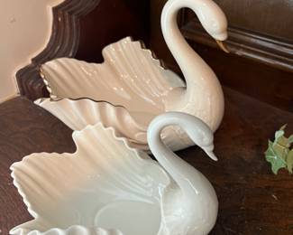 Lenox Swan