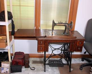 New Home Antique Sewing Machine with Cabinet
